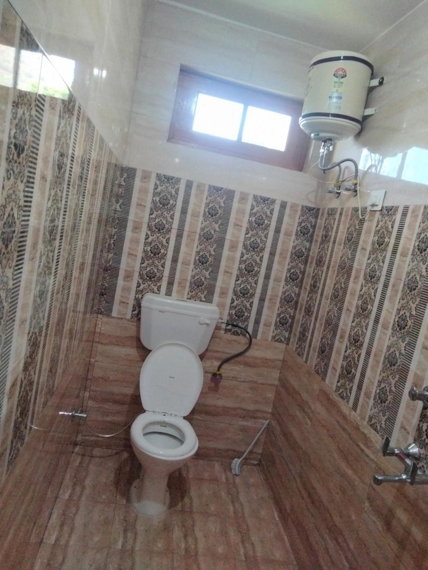 Happy Home Stay, Dharamshala Ngoại thất bức ảnh