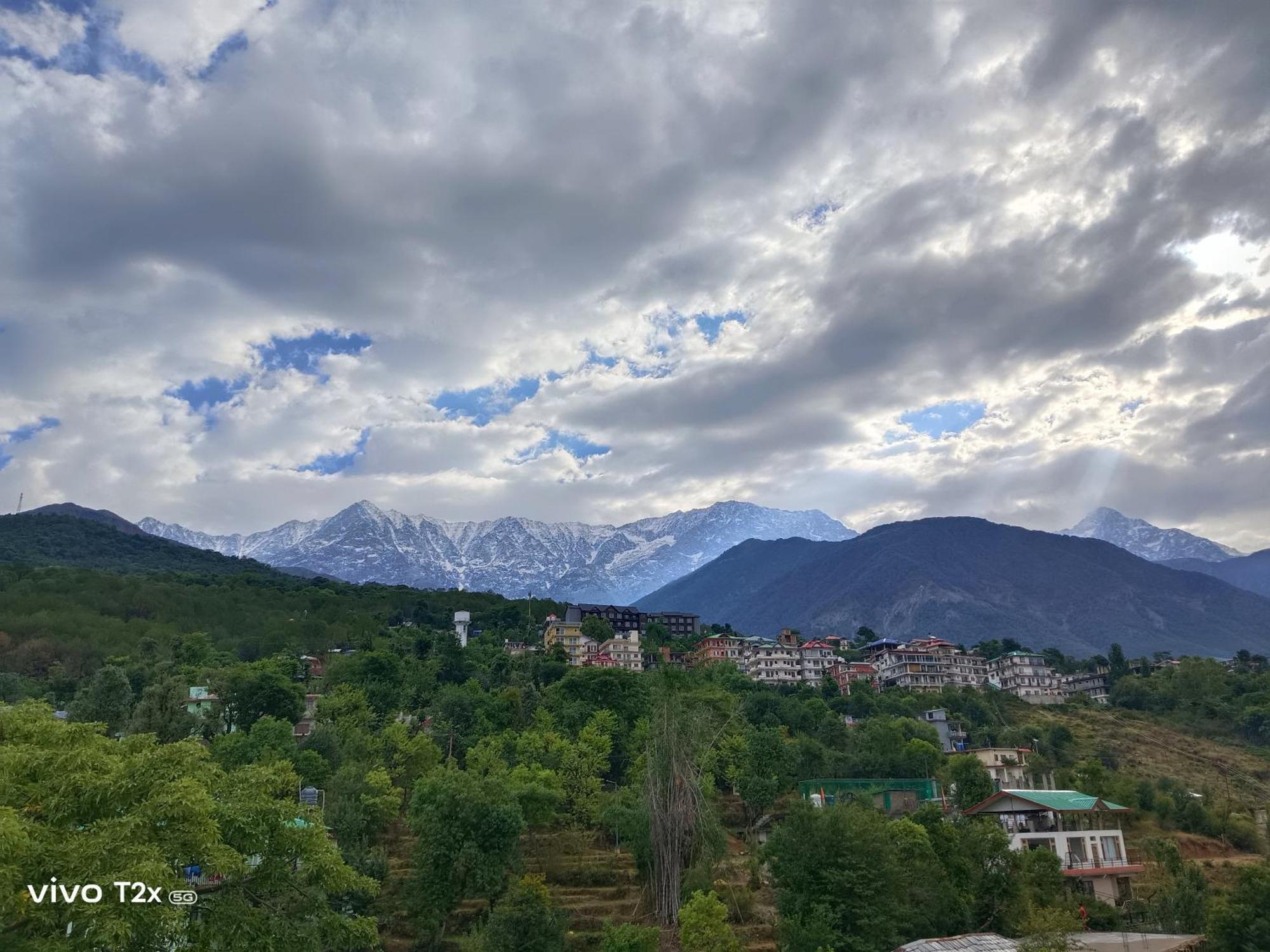Happy Home Stay, Dharamshala Ngoại thất bức ảnh