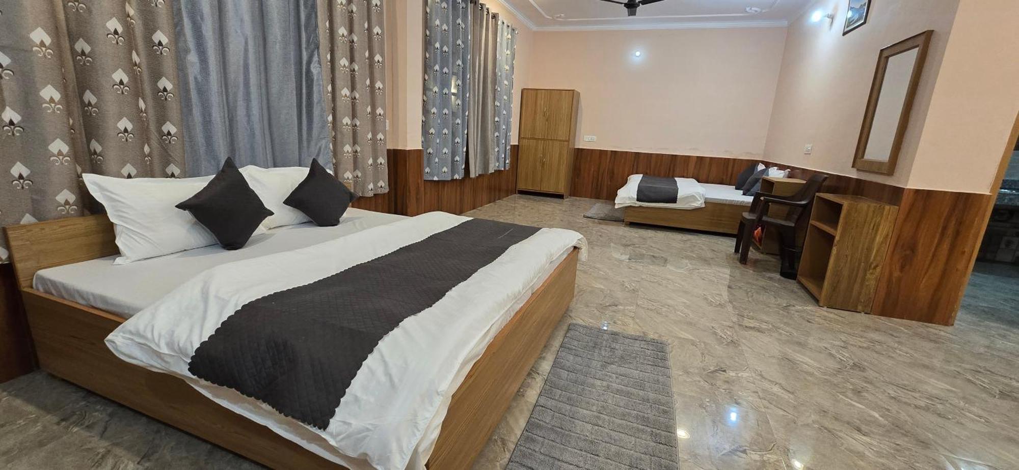 Happy Home Stay, Dharamshala Ngoại thất bức ảnh