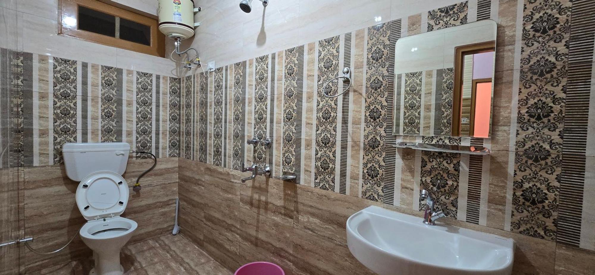 Happy Home Stay, Dharamshala Ngoại thất bức ảnh